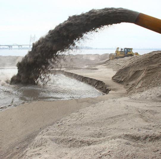 Добыча песка земснарядом. Санкт-Петербург