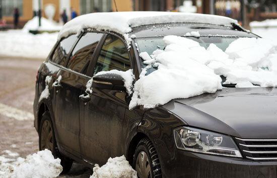 Взыскание ущерба при падении снега и льда с крыши в Москве. Москва