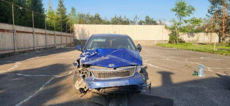 Продам автомобиль KIA RIO 2016 г. в.