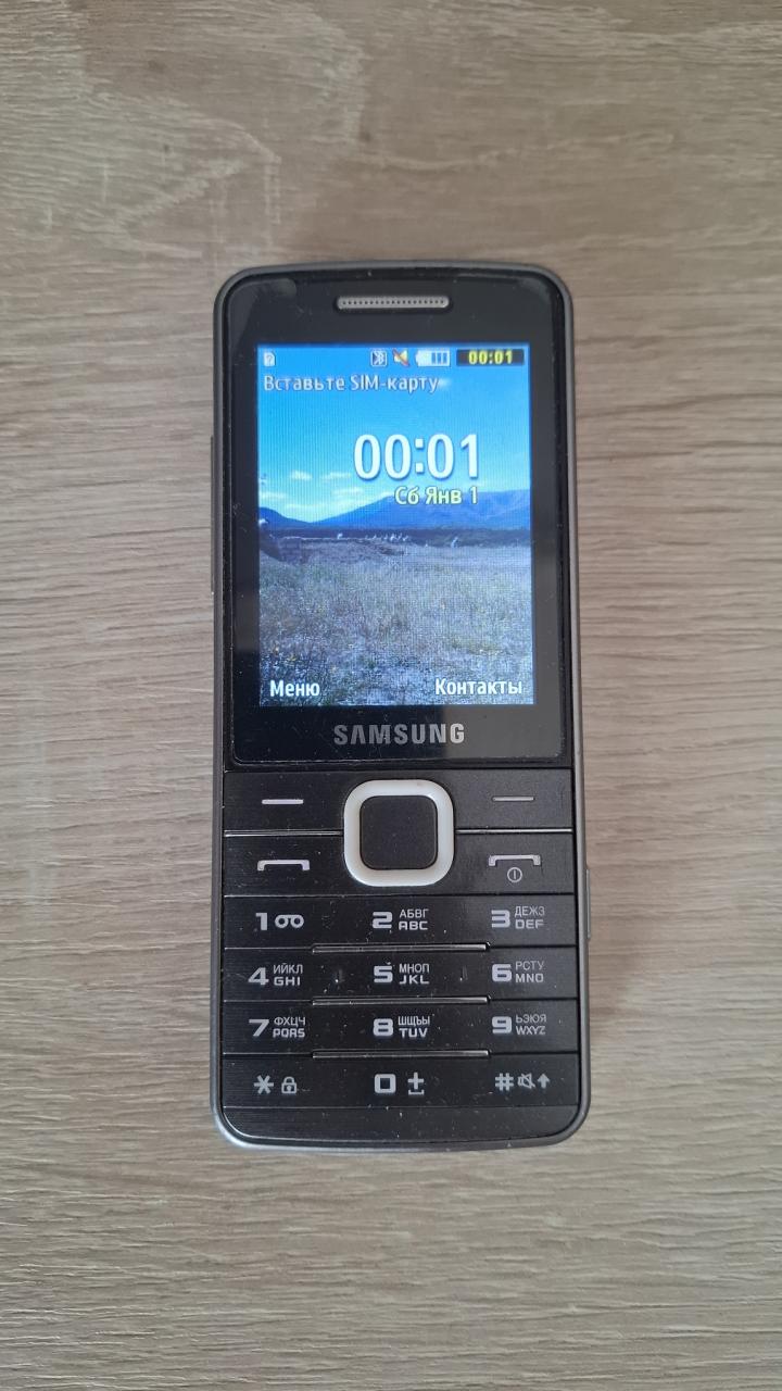 Продам телефон Samsung GT-S5610