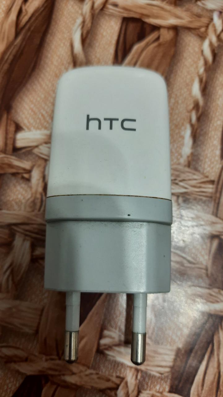 Зарядное устройство HTC TC E250 белое. Крым