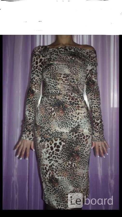 Платье новое blumarine италия м 46 леопард шерсть миди теплое бежевое  .... Москва